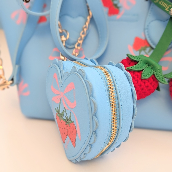 NWT Juicy Couture Sweet Strawberry Tote/Crossbody Bag w/Fun Detachable Pieces - Picture 3 of 16